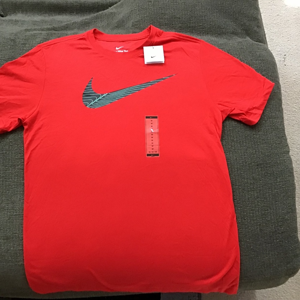 Mens Nike red tshirt